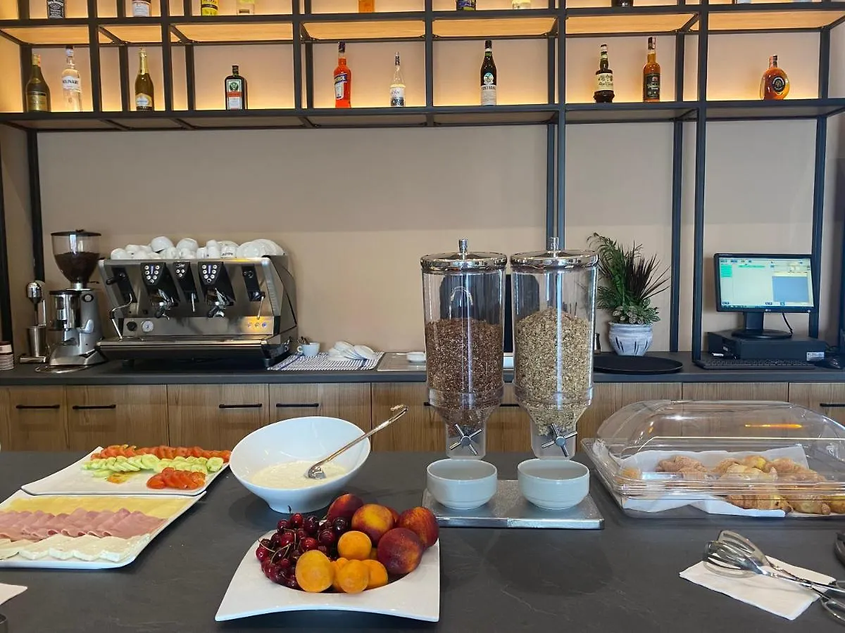 Toto Boutique Hotel & Apartments