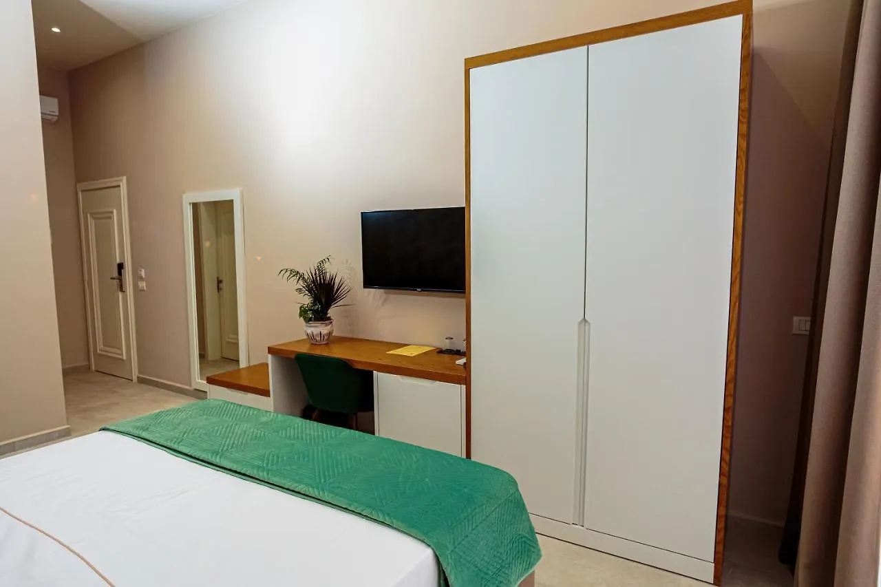 Toto Boutique Hotel & Apartments Vlorë