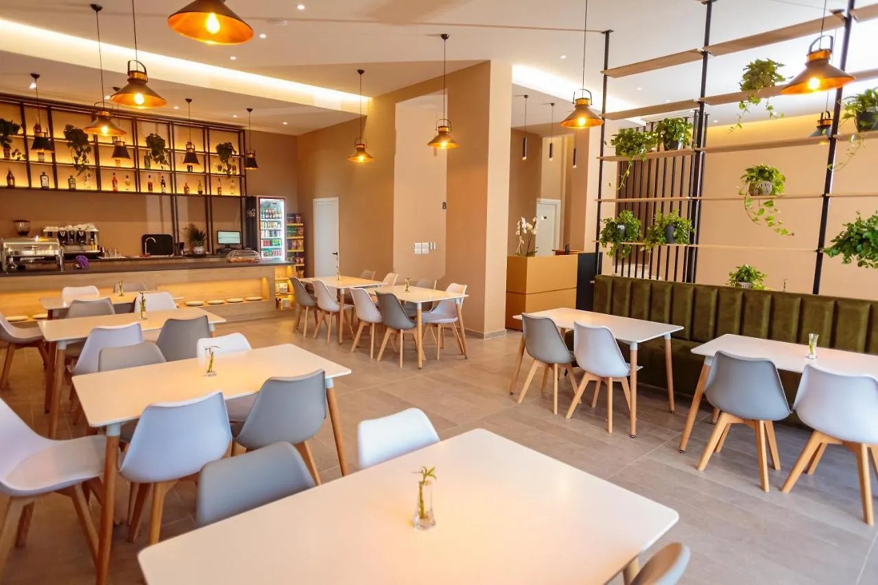 Toto Boutique Hotel & Apartments