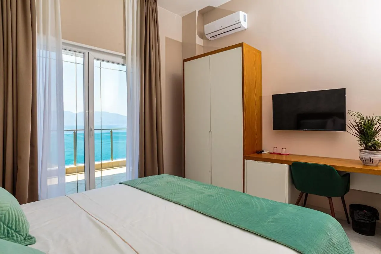 Toto Boutique Hotel & Apartments 0*, Vlorë Albania